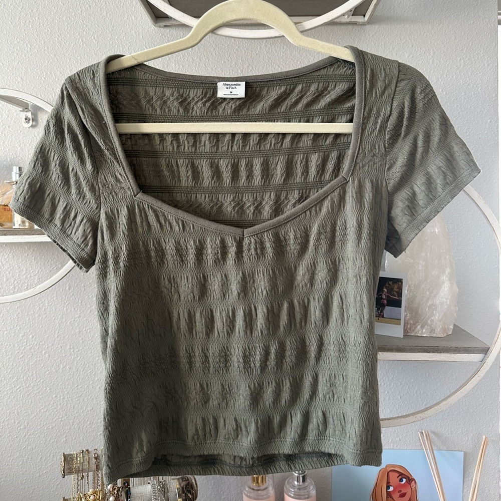 Abercrombie Green Crop